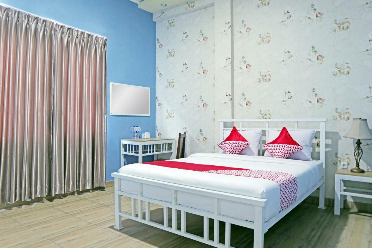 Oyo 1386 Hotel Grand Gabelo Bukittinggi Eksteriør billede