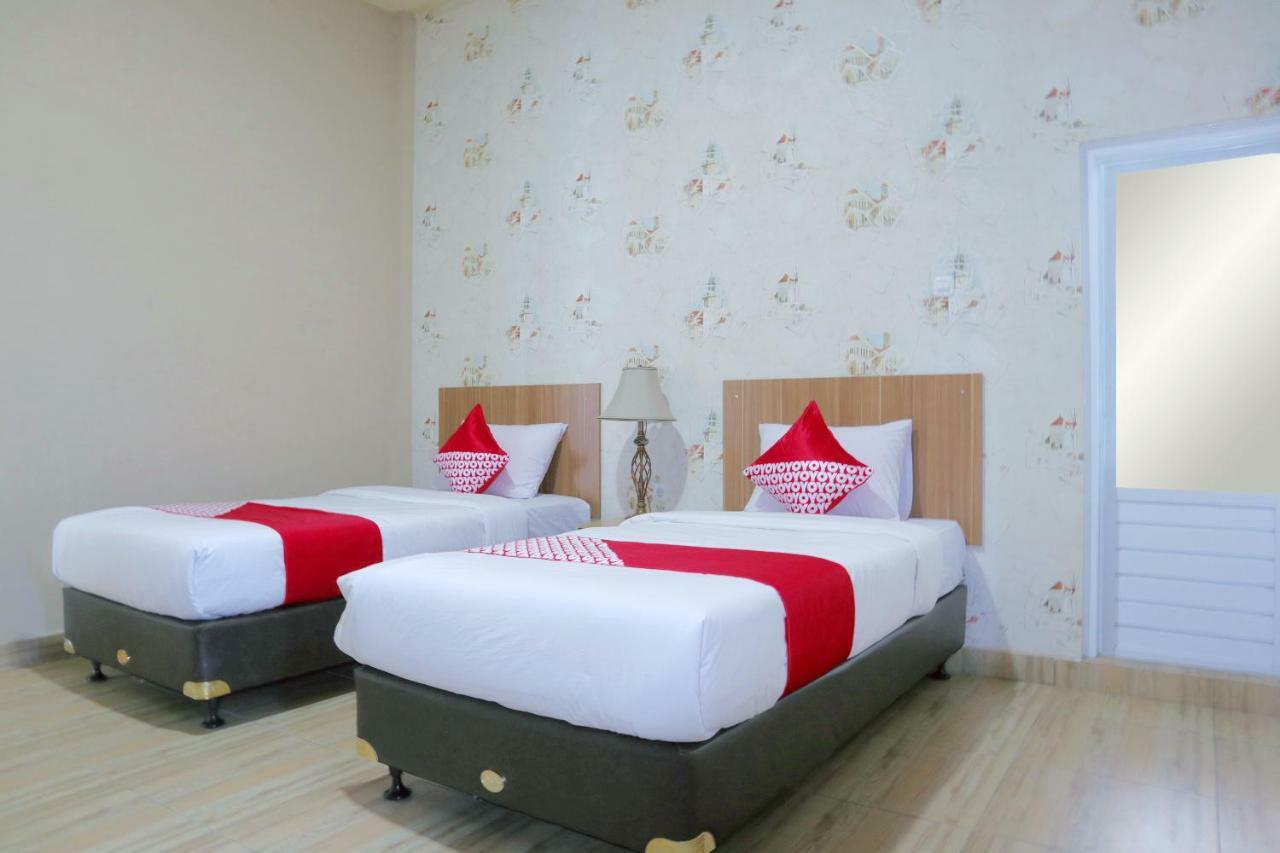 Oyo 1386 Hotel Grand Gabelo Bukittinggi Eksteriør billede